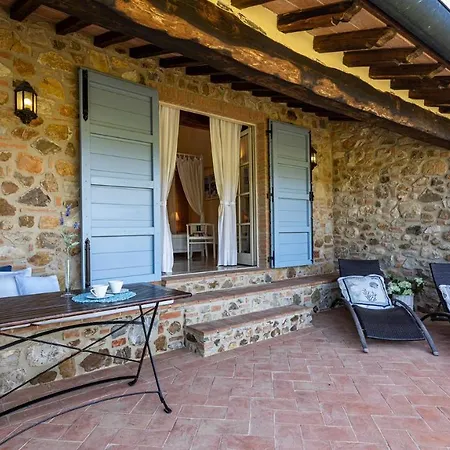 Villa Podere Santa Francesca 16&2 *
