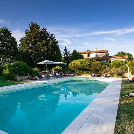 Villa Podere Santa Francesca 16&2 *